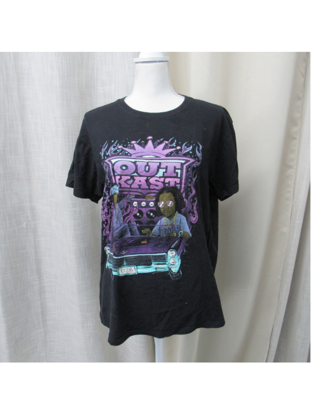 Outkast ATLiens Graphic T Shirt Large Black Purple Pink Hip Hop Rap Band Tee